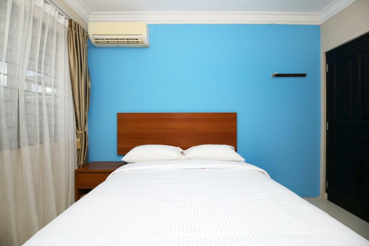 Safina Inn Syariah Sekupang Batam Εξωτερικό φωτογραφία