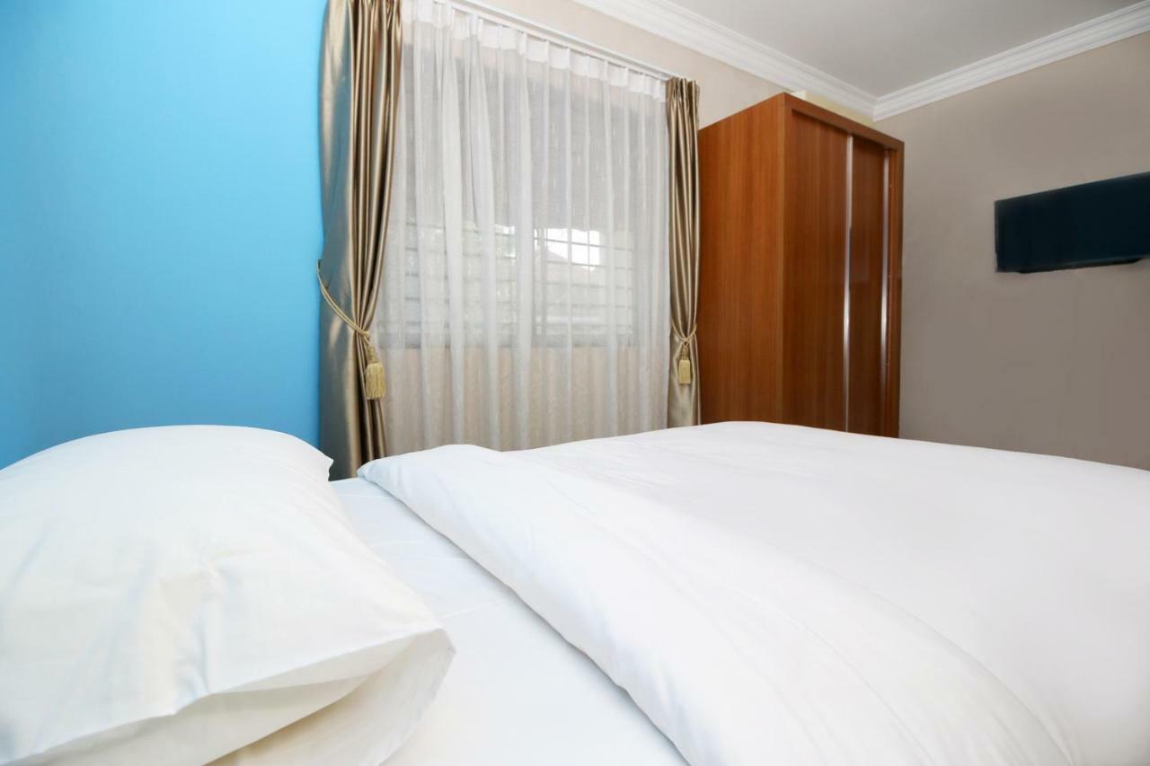 Safina Inn Syariah Sekupang Batam Εξωτερικό φωτογραφία